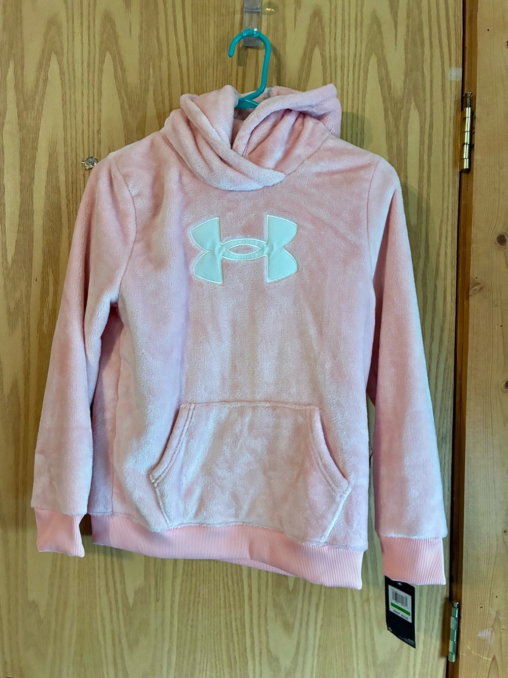 Under Armour pullover